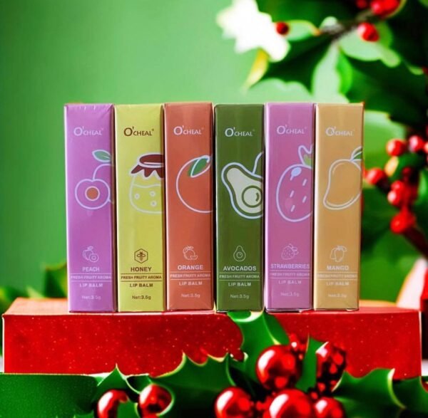 2025/12/1000123479.jpg مرطب شفاه سحري بزبده الفاكهة