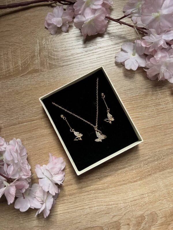 سيتات ثلاثيه