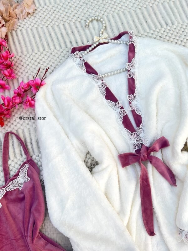 تراك ث قطع فرو وردي