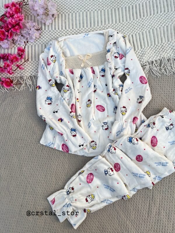 ebcf366b-07a1-48dc-bf49-3717eef14ecd-2 تراك فرو هيلو كيتي