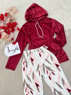 تراك ماروني وابيض