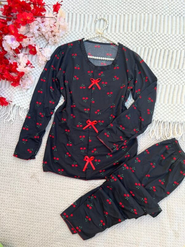 تراك كرز اسود 🍒