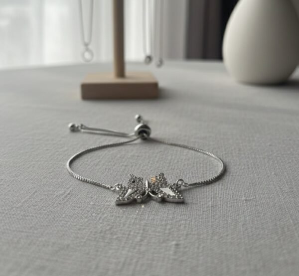 سوار فراشه فضي ✨